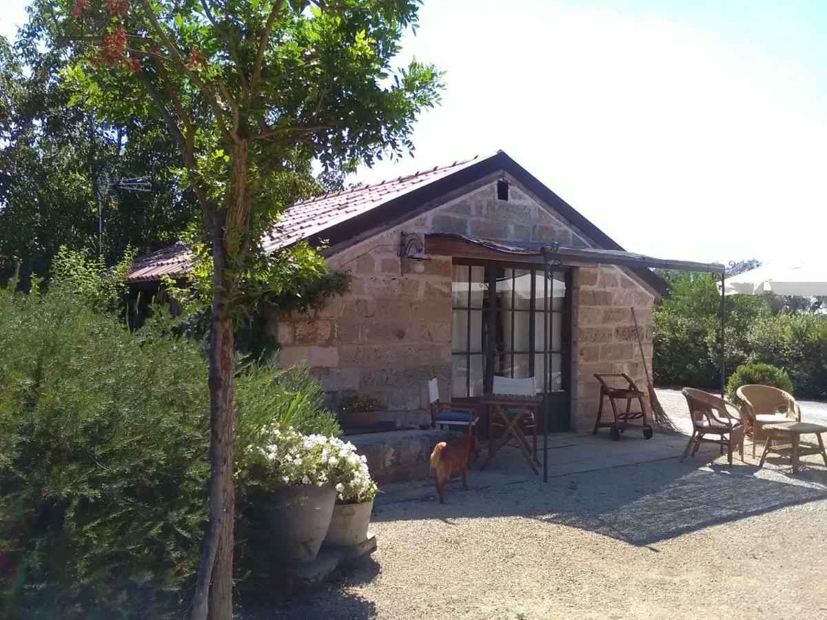 Casetta Vacanza In Campagna Aradeo Bagian luar foto